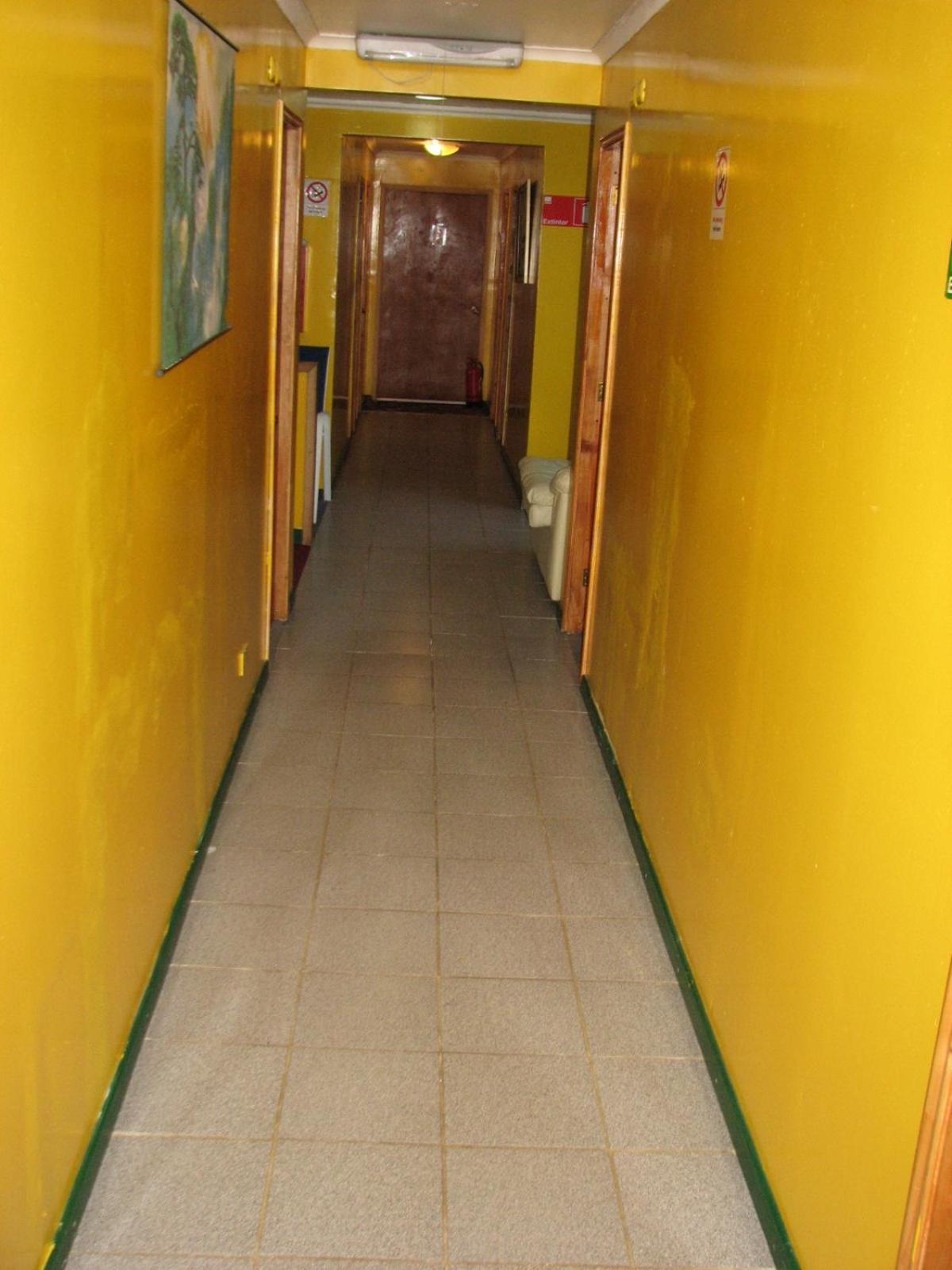Hostal El Mirador Punta Arenas Ngoại thất bức ảnh