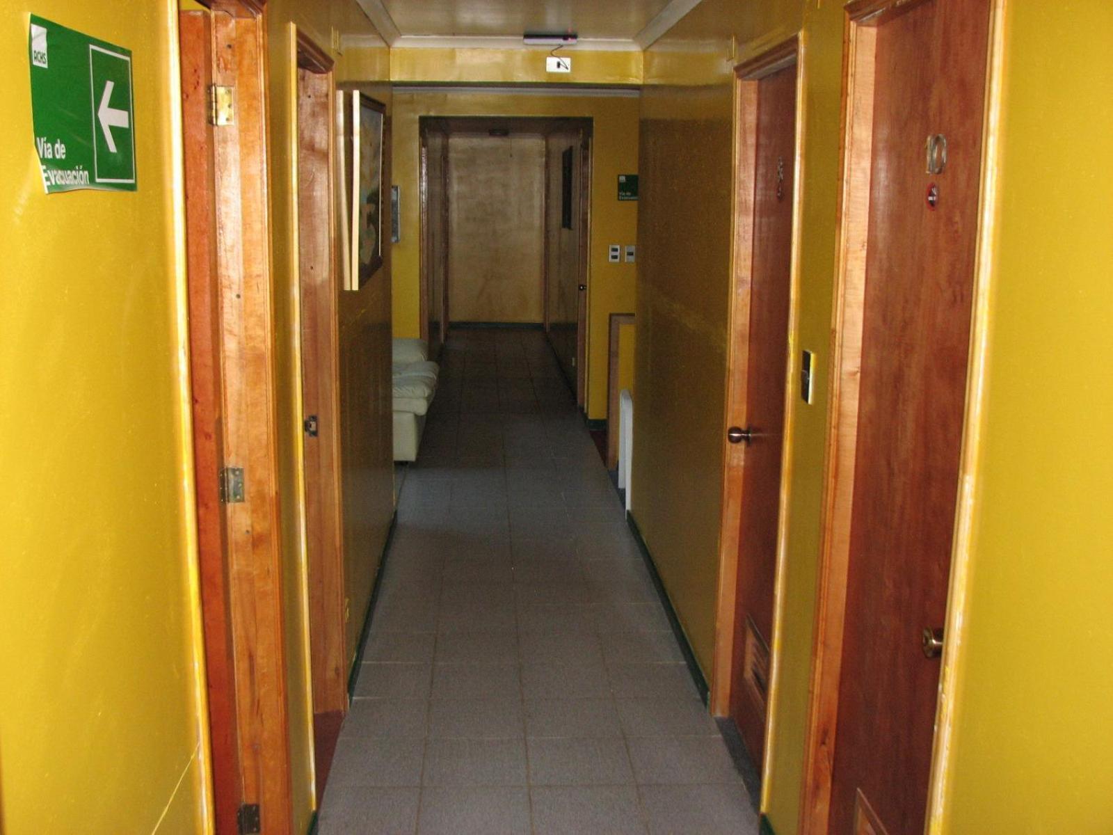 Hostal El Mirador Punta Arenas Ngoại thất bức ảnh
